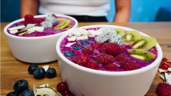 Smoothie bowl z pitają