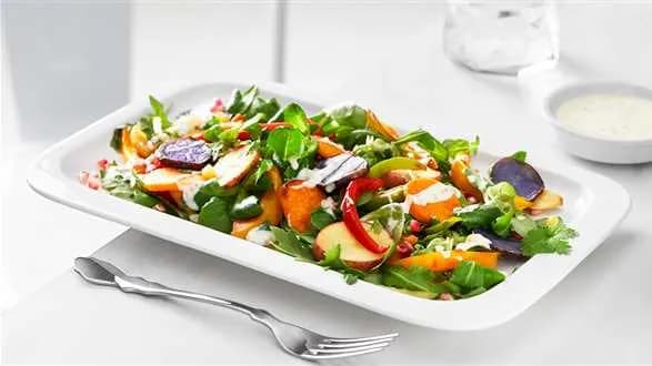 Sałatka z kolorowych ziemniaków