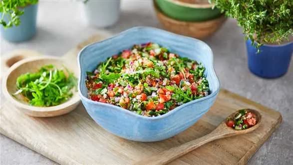 Tabbouleh z komosą ryżową