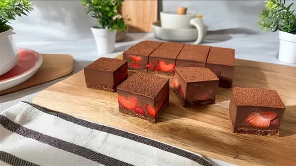 Ciasto „truskawki w czekoladzie”