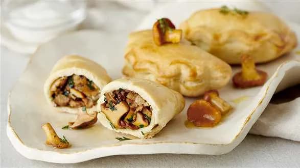 Pieczone pierogi z kurkami
