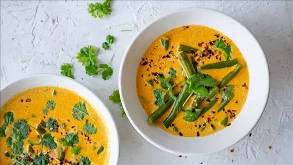 Curry z fasolką szparagową i mlekiem kokosowym (MCS)