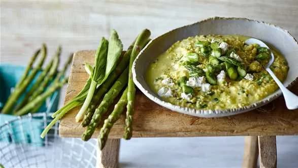 Kaszotto z kaszy jaglanej z zielonymi szparagami