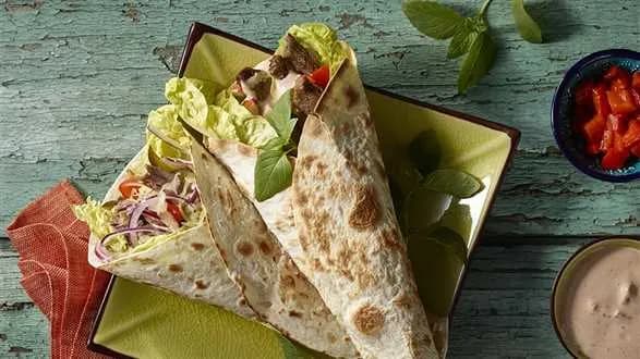 Kaczka orientalna w tortilli