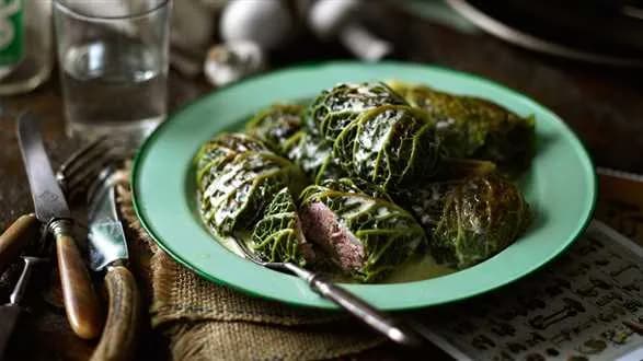 Gołąbki z mięsem mielonym w sosie z pomarańczy