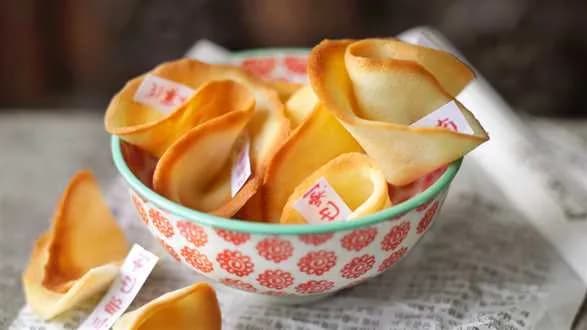 Chińskie ciasteczka z wróżbą