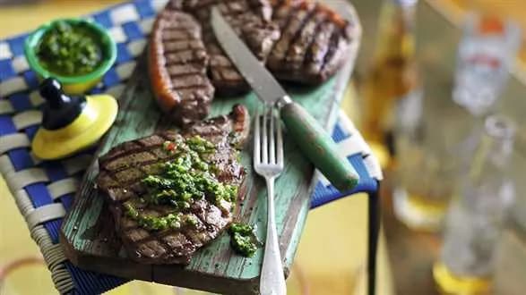Stek z polędwicy wołowej z chimichurri