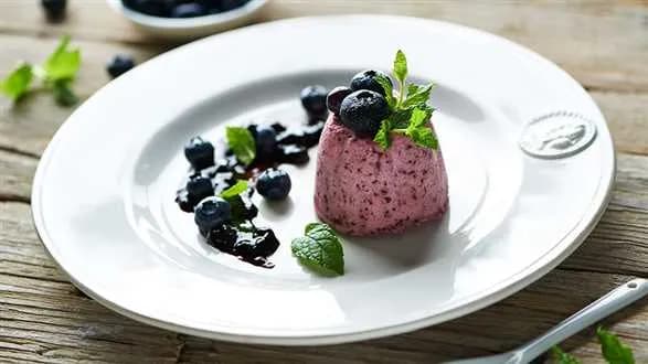 Borówkowe semifreddo